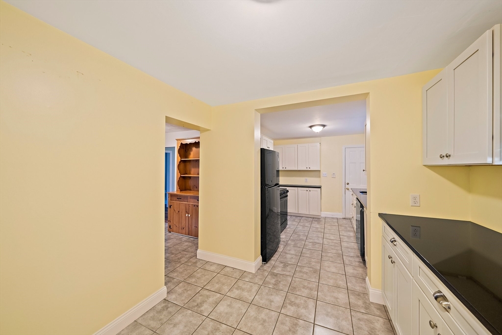 3 Revere Court Canton, MA 02021 - Photo 7 of 32