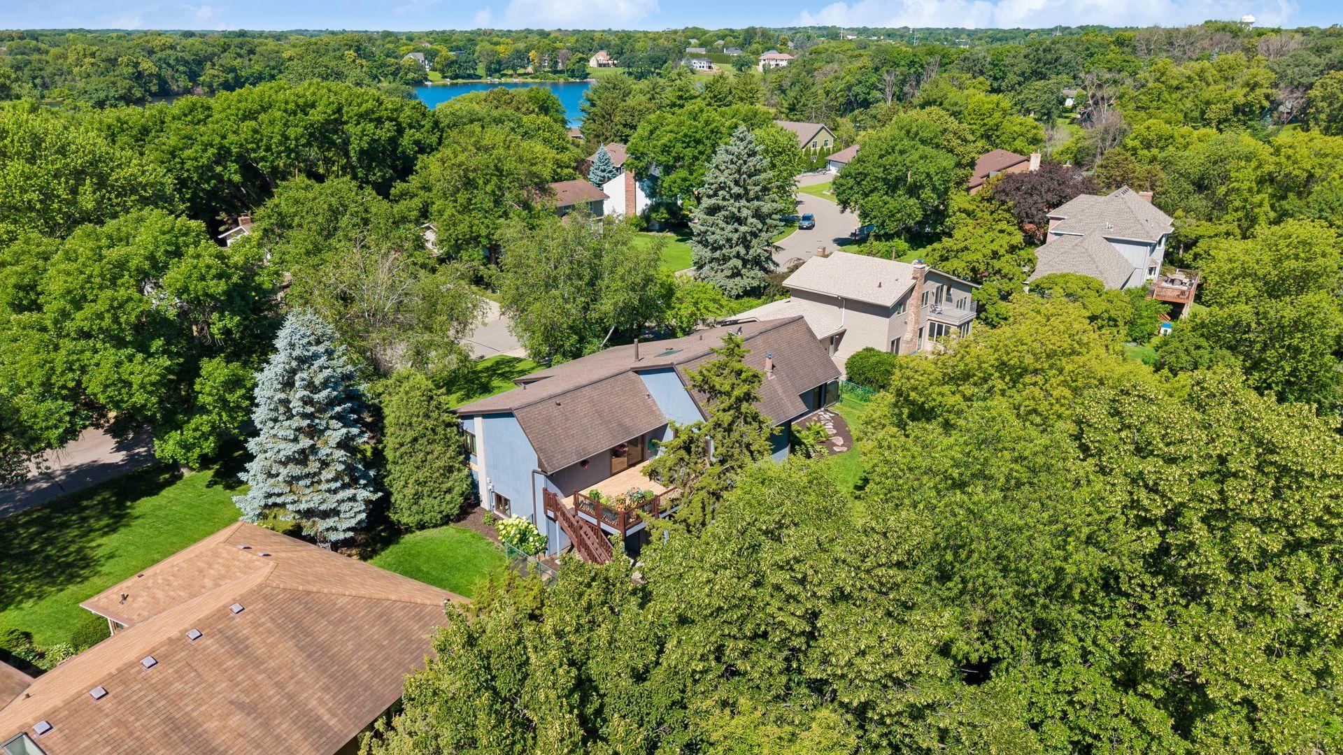 7966 Island Road Eden Prairie, MN 55347 - Photo 6 of 18