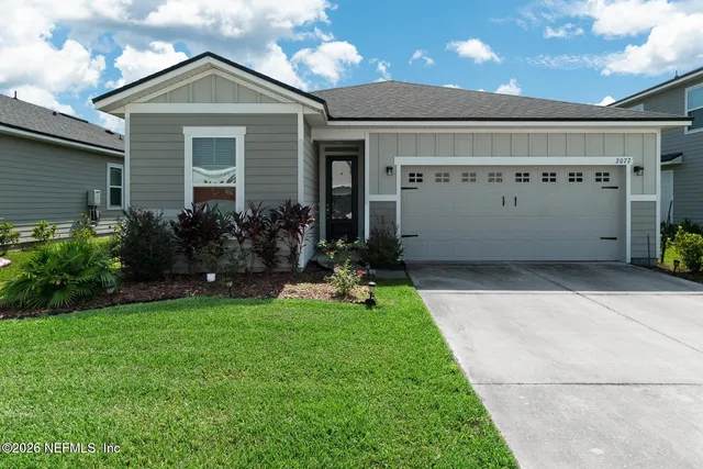 $2,300 | 2077 Amberly Drive, Middleburg, FL 32068