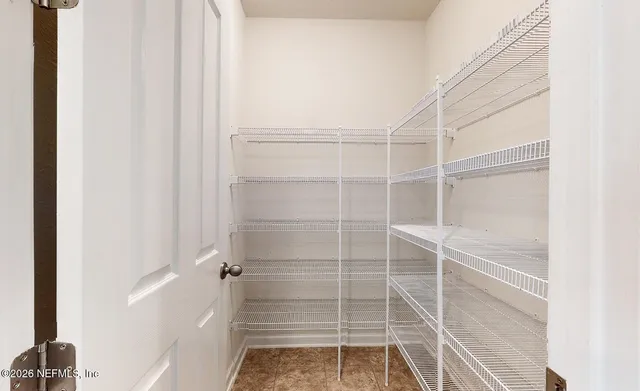 $2,300 | 2077 Amberly Drive, Middleburg, FL 32068