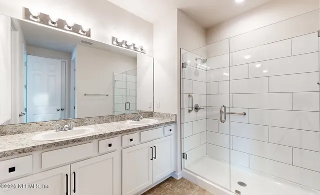 $2,300 | 2077 Amberly Drive, Middleburg, FL 32068