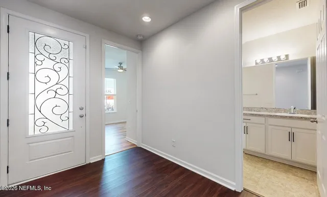 $2,300 | 2077 Amberly Drive, Middleburg, FL 32068