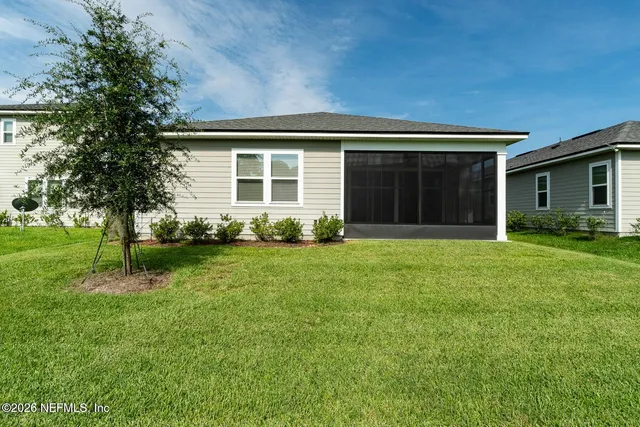 $2,300 | 2077 Amberly Drive, Middleburg, FL 32068