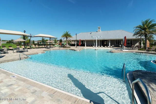 $2,300 | 2077 Amberly Drive, Middleburg, FL 32068