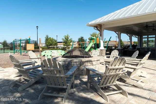 $2,300 | 2077 Amberly Drive, Middleburg, FL 32068