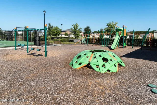 $2,300 | 2077 Amberly Drive, Middleburg, FL 32068