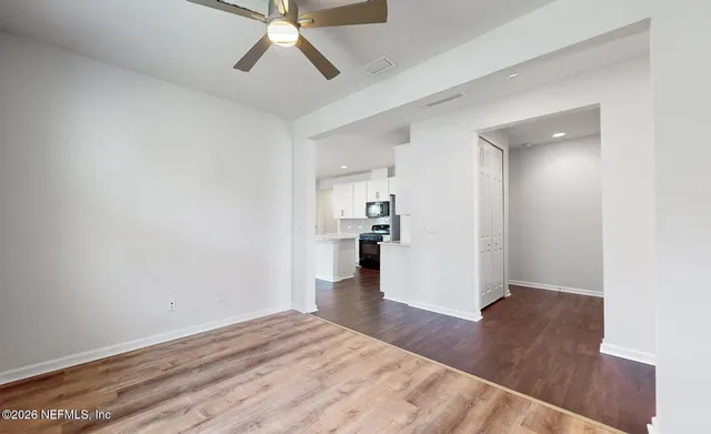 $2,300 | 2077 Amberly Drive, Middleburg, FL 32068