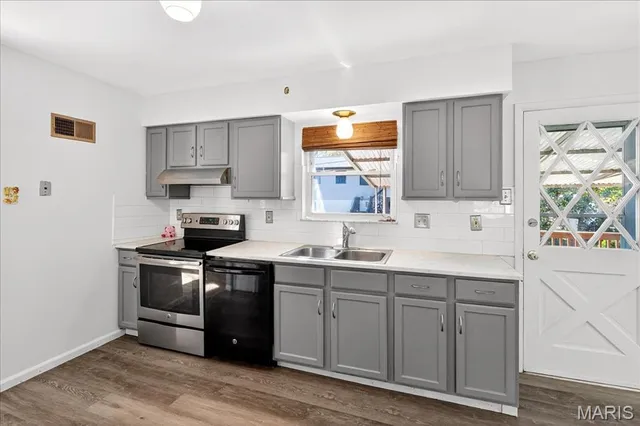 $265,000 | 4348 Schmittwoods Court, St. Louis, MO 63123