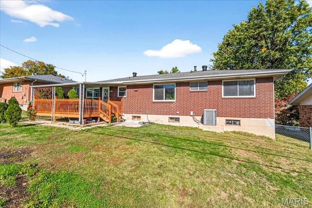 $265,000 | 4348 Schmittwoods Court, St. Louis, MO 63123