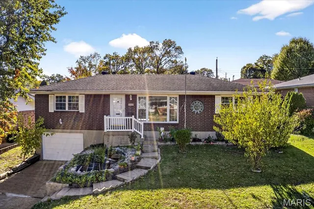 $265,000 | 4348 Schmittwoods Court, St. Louis, MO 63123