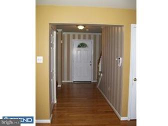 1247 Bon Air Road Havertown, PA 19083 - Photo 3 of 12 Foyer