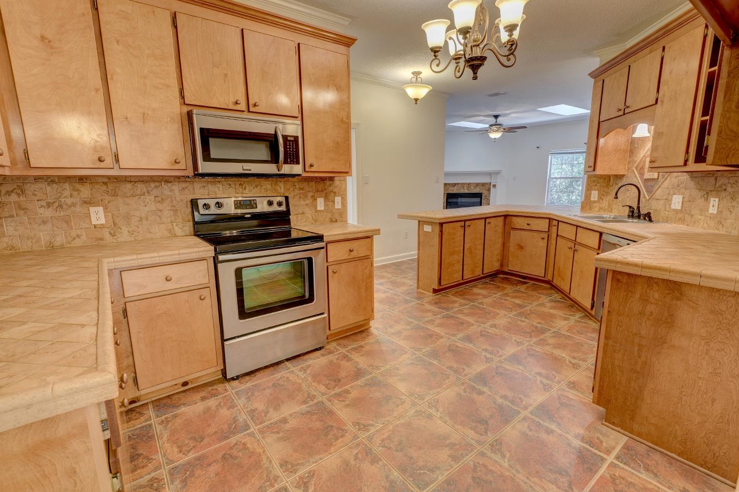 511 Oak Ridge Court West Daphne, AL 36526 - Photo 7 of 30