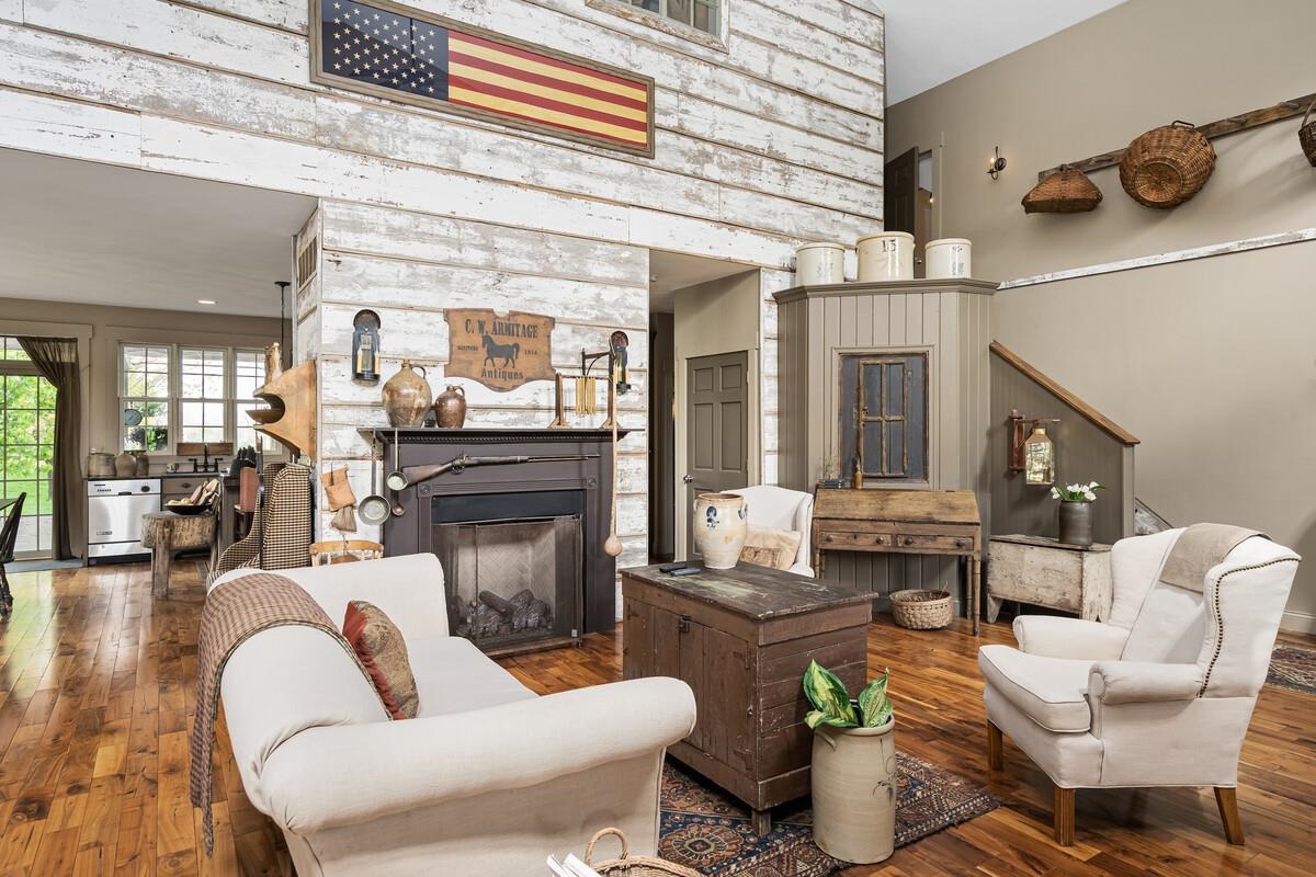 1085 Upper Spring Bay Road East Peoria, IL 61611 - Photo 13 of 50 Gallery Image 13