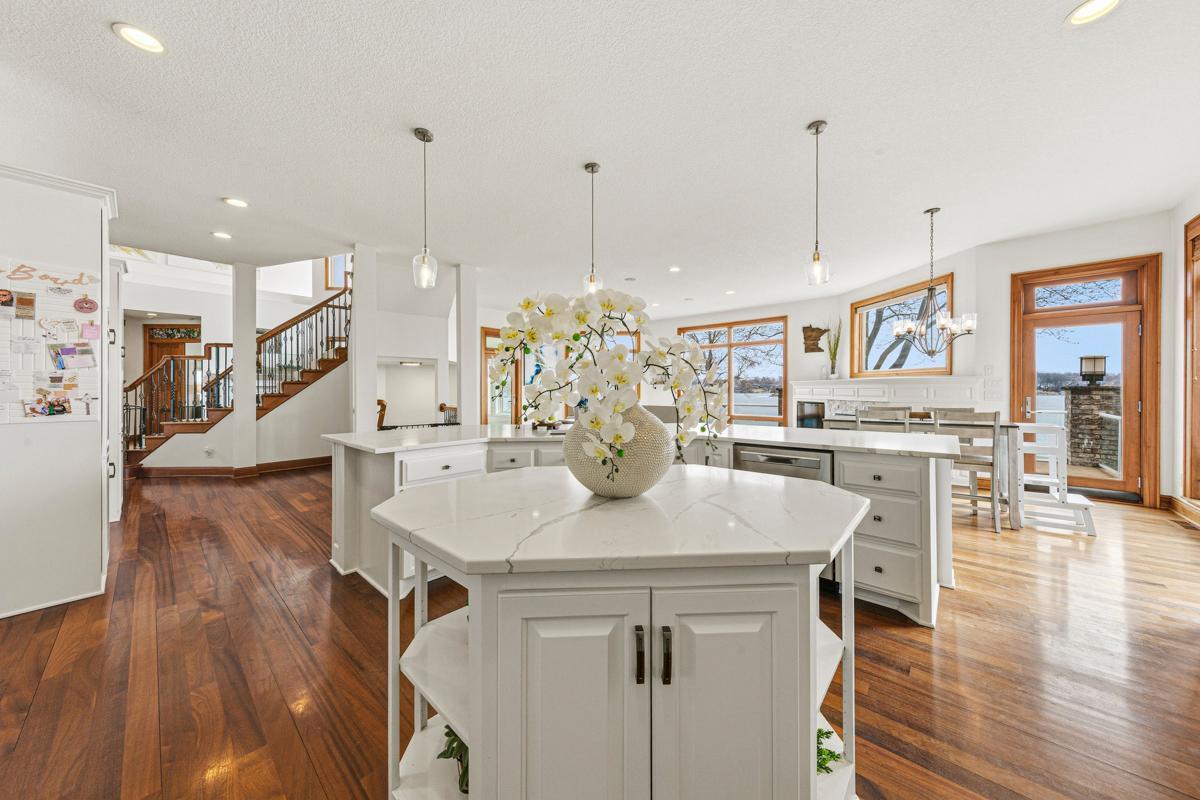 16027 Northwood Road Northwest Prior Lake, MN 55372 - Photo 19 of 128