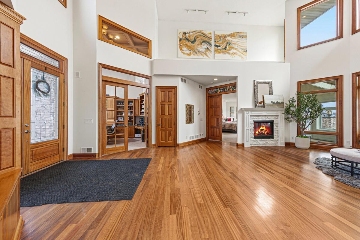 16027 Northwood Road Northwest Prior Lake, MN 55372 - Photo 4 of 128