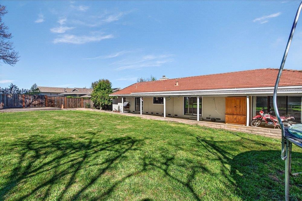 913 Ridgemark Drive Hollister, CA 95023 - Photo 43 of 74