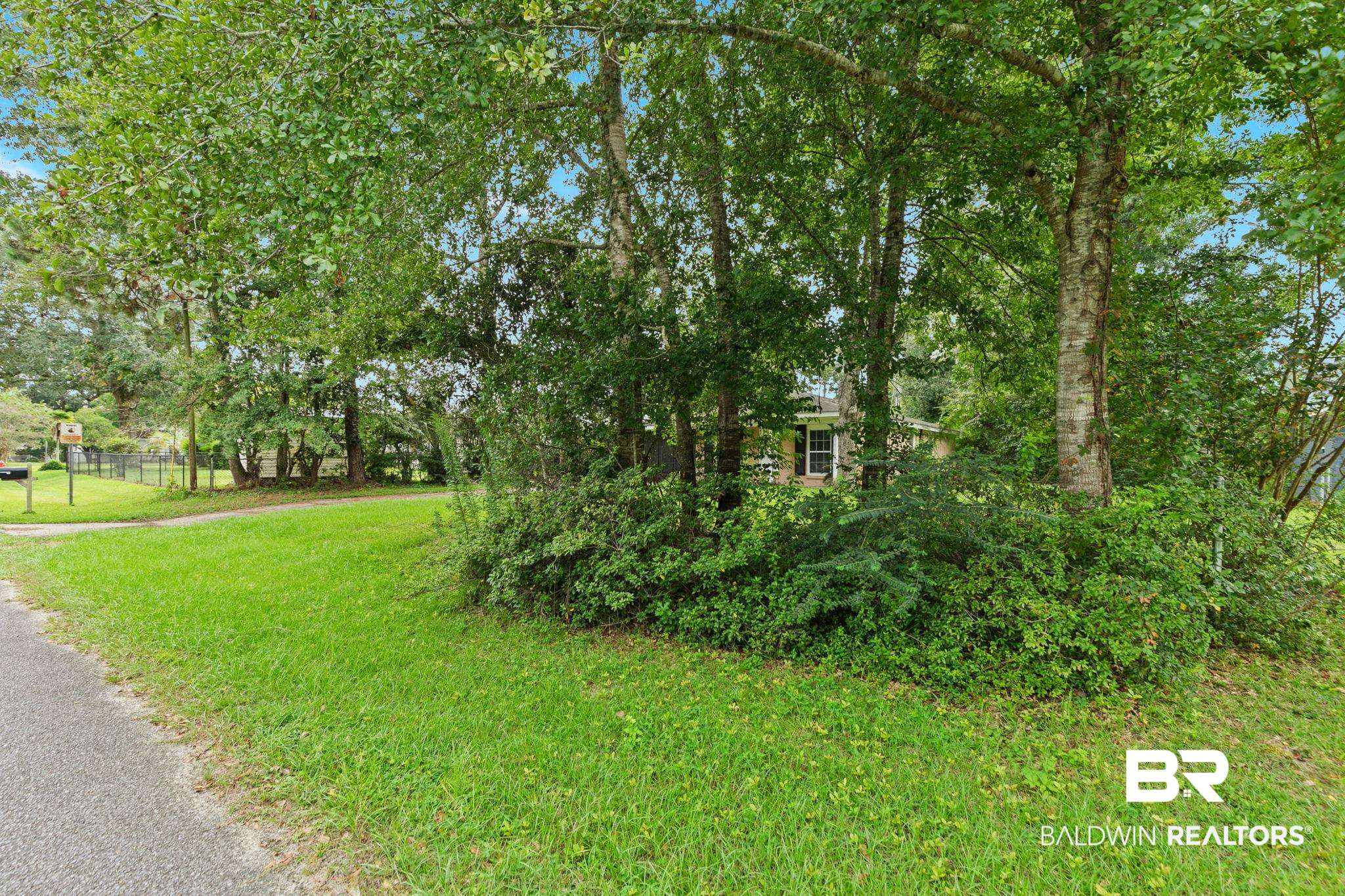 114 South Stuart Street Foley, AL 36535 - Photo 5 of 50