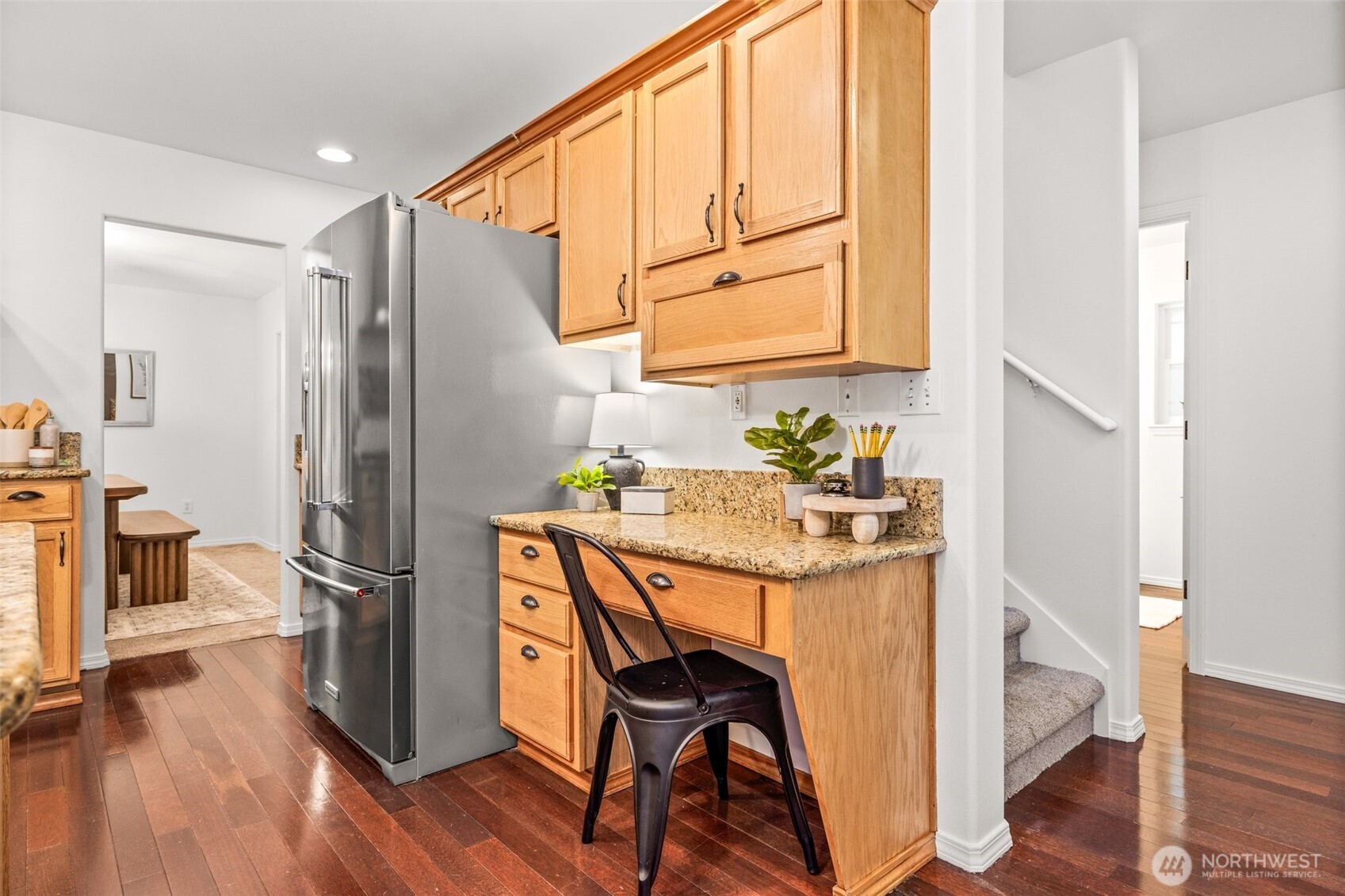 4635 Seahurst Avenue Everett, WA 98203 - Photo 11 of 36