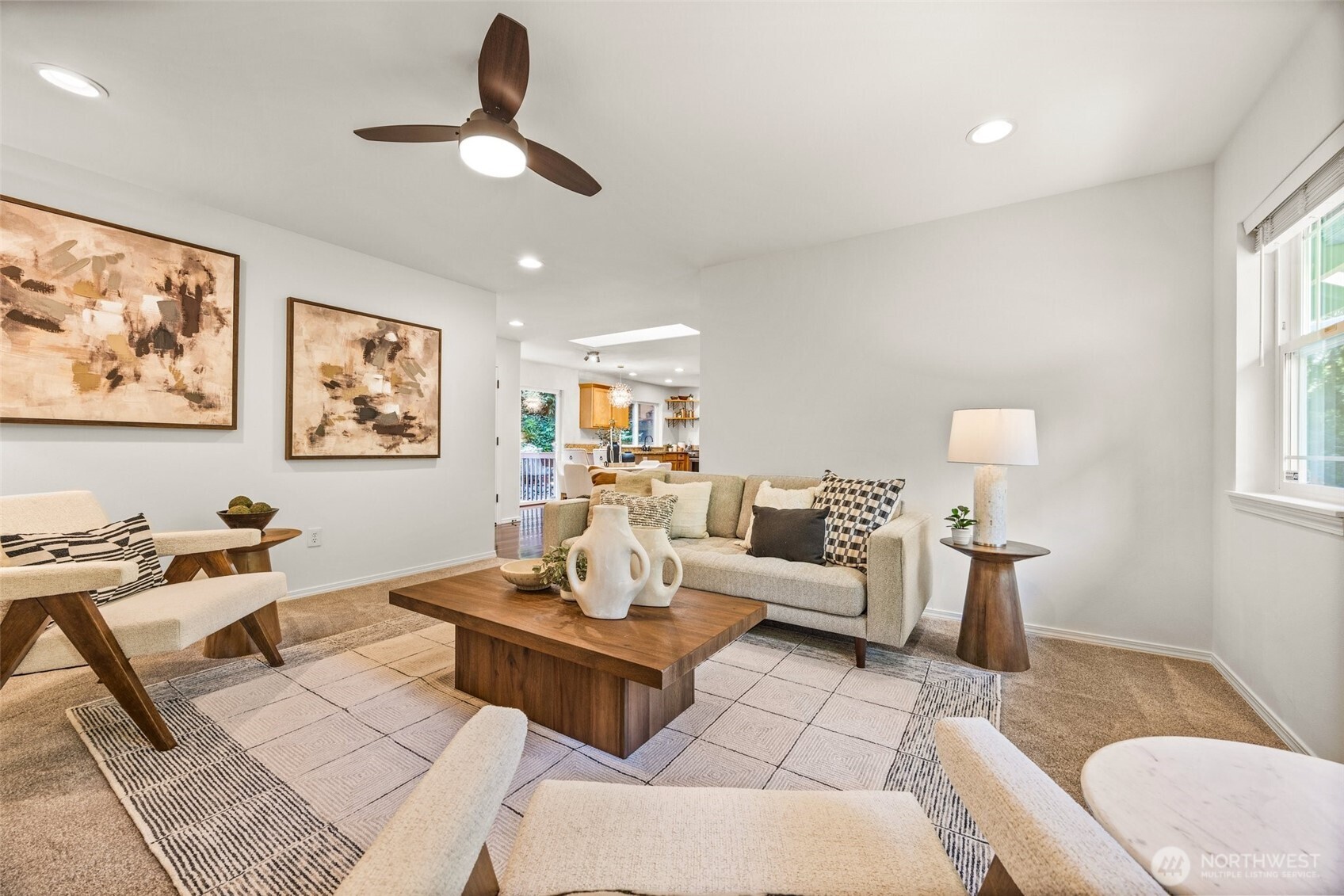 4635 Seahurst Avenue Everett, WA 98203 - Photo 14 of 36