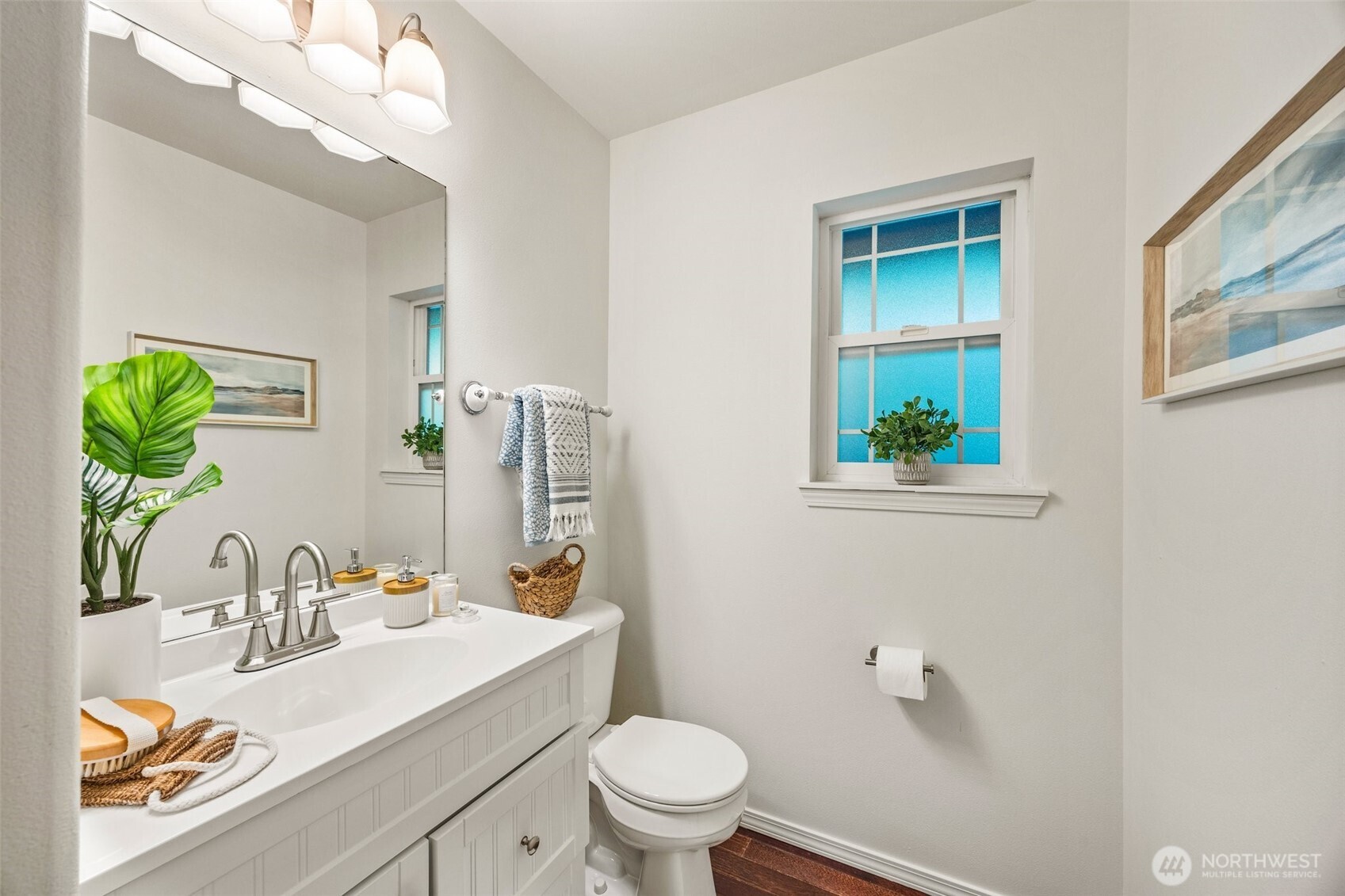 4635 Seahurst Avenue Everett, WA 98203 - Photo 15 of 36