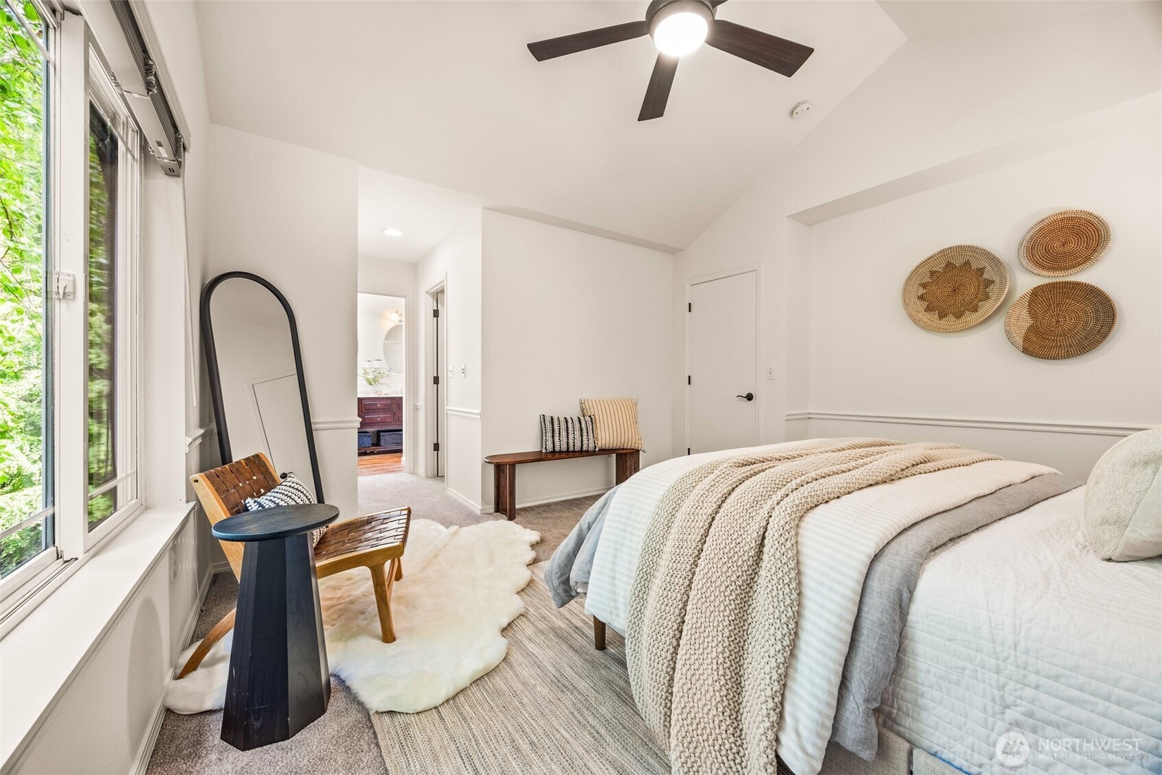 4635 Seahurst Avenue Everett, WA 98203 - Photo 17 of 36