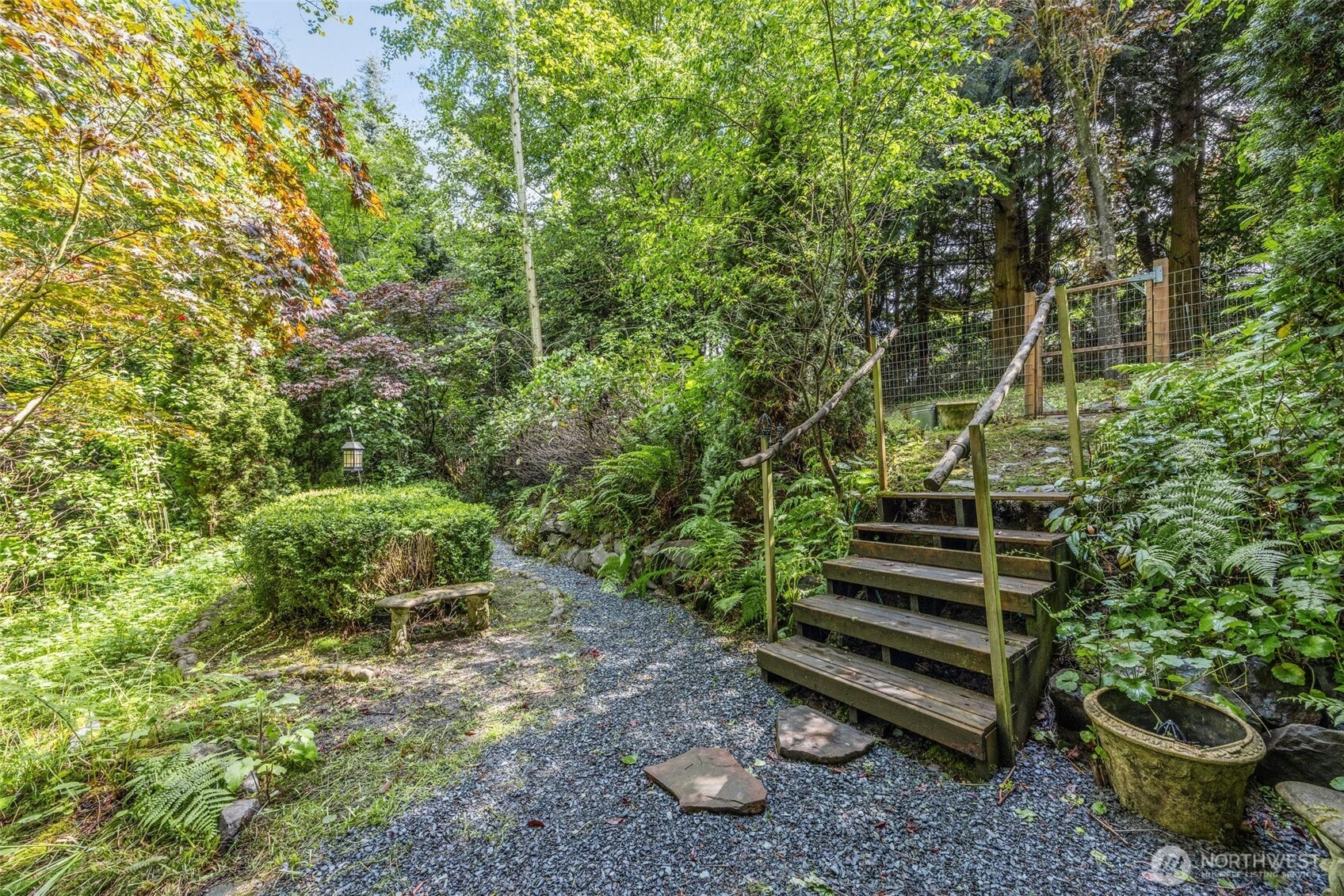 4635 Seahurst Avenue Everett, WA 98203 - Photo 27 of 36