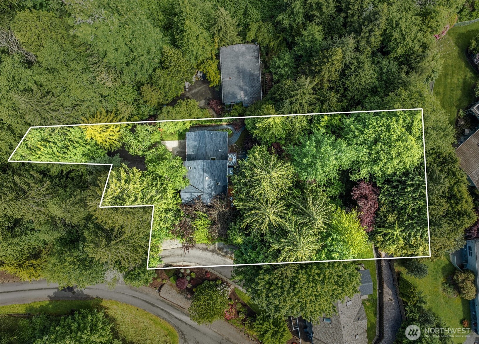 4635 Seahurst Avenue Everett, WA 98203 - Photo 34 of 36