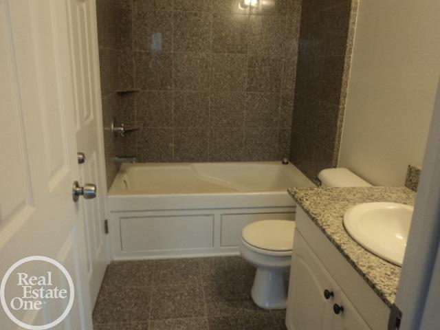 8401 18 18 Mile Road, Unit 124 Sterling Heights, MI 48313 - Photo 31 of 52