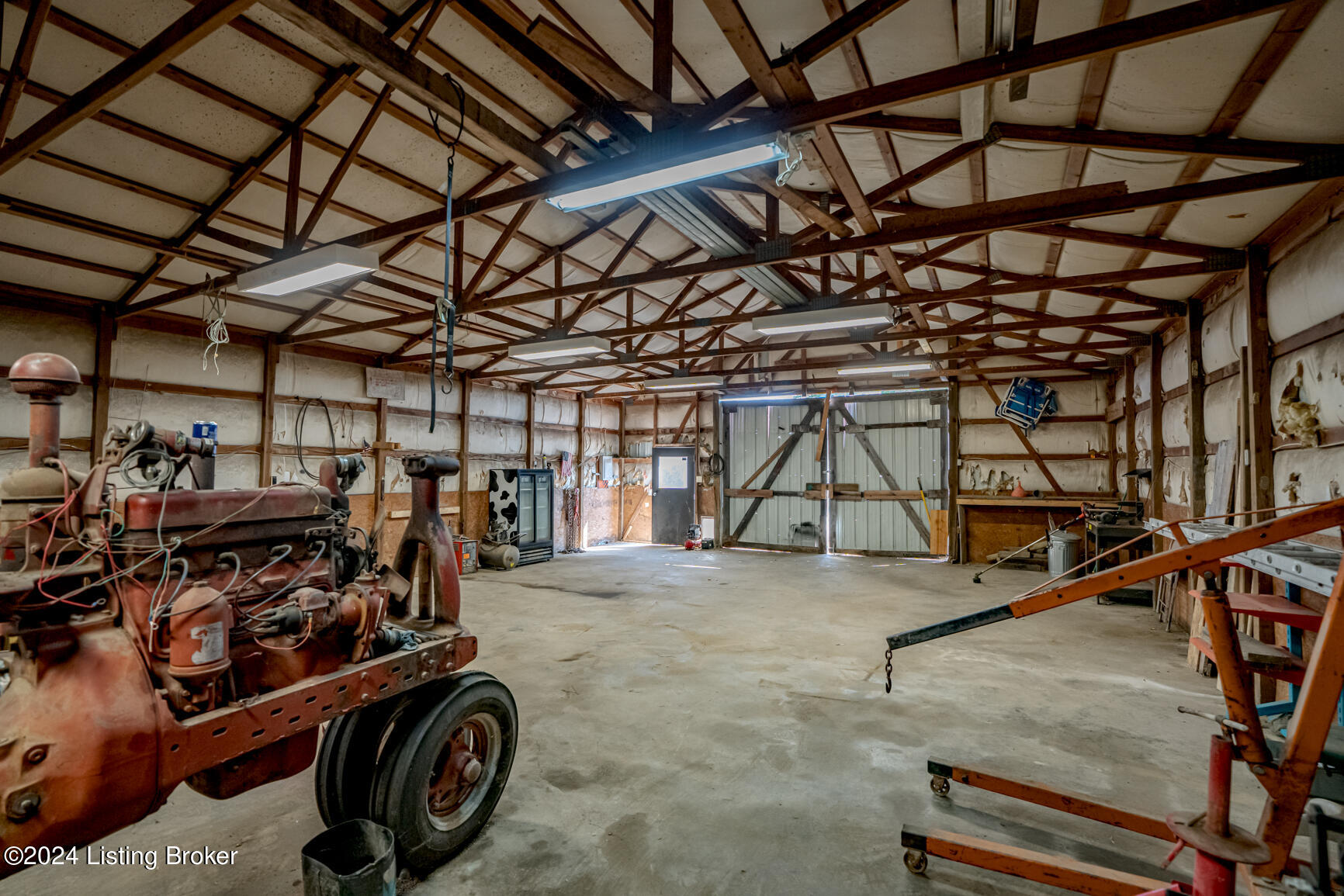 363 Hawkins Road Hodgenville, KY 42748 - Photo 27 of 91 16