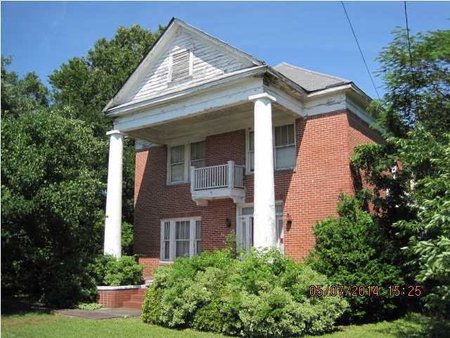 77 Folly Rd Boulevard Charleston, SC 29407 - Photo 1 of 3 Primary Photo