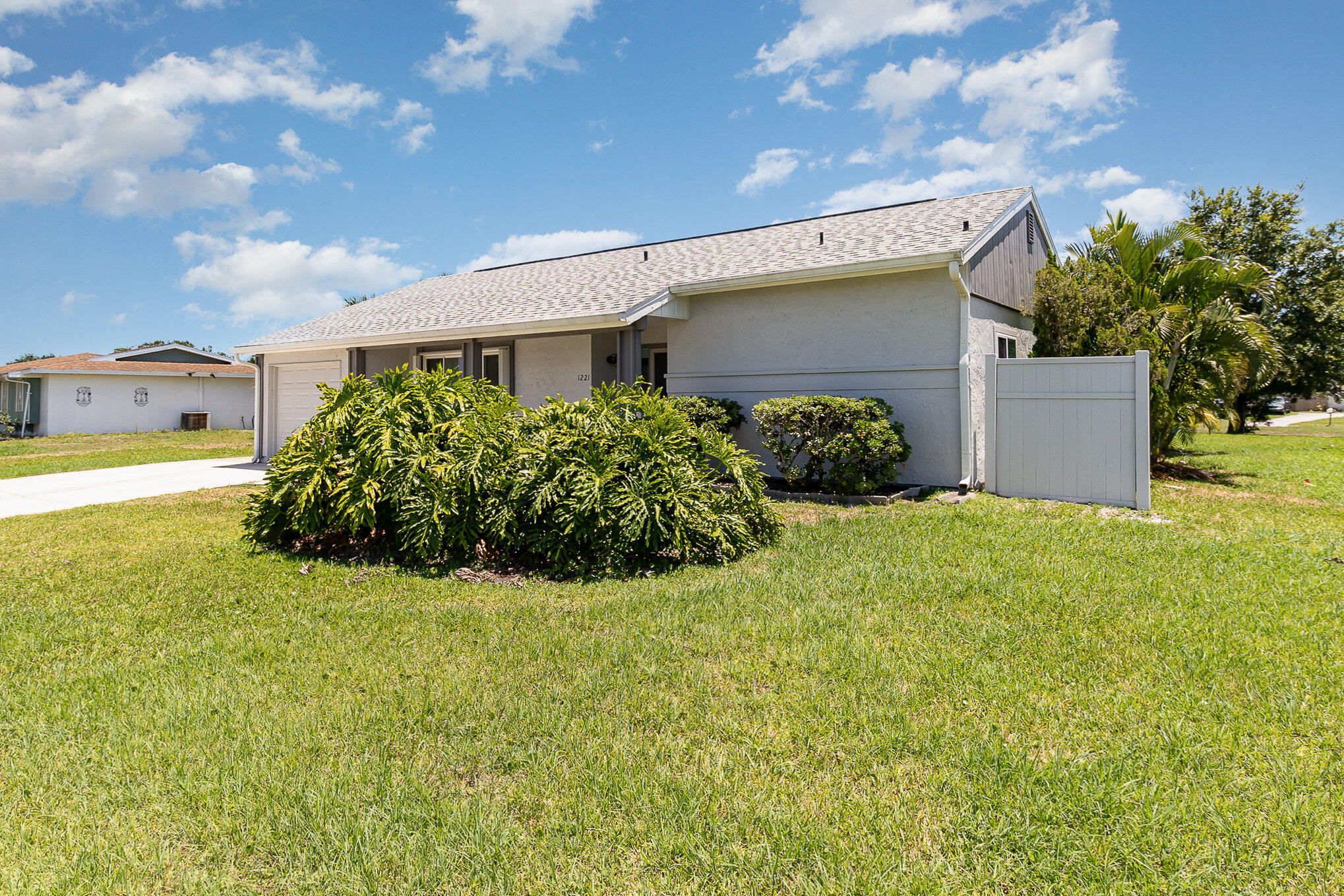 1221 Creel Road Northeast Palm Bay, FL 32905 - Photo 22 of 23 002_i77a4369-edit