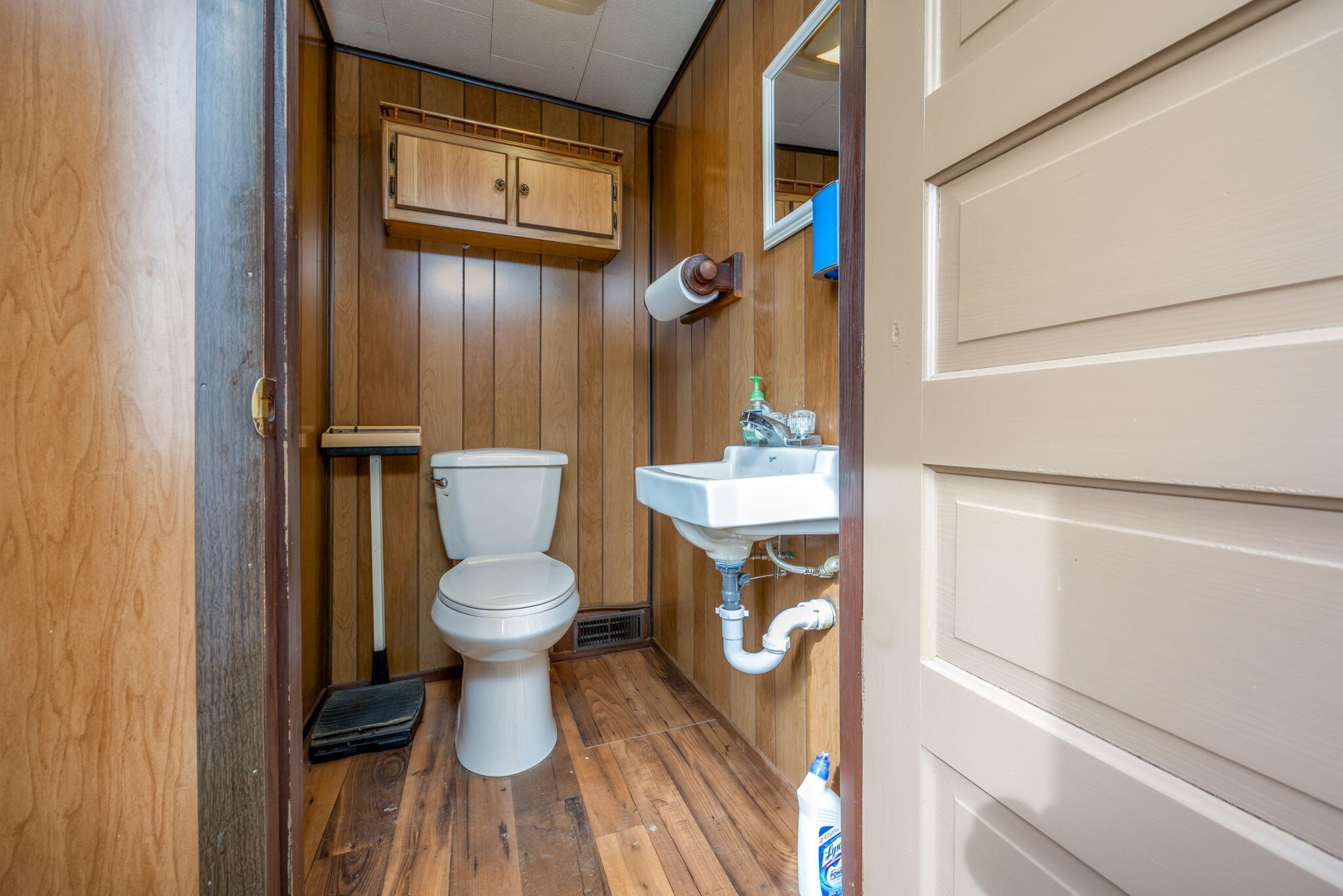 2171 South Wyman Road Remus, MI 49340 - Photo 25 of 37 23-web-or-mls-3Y2A5627-Edit