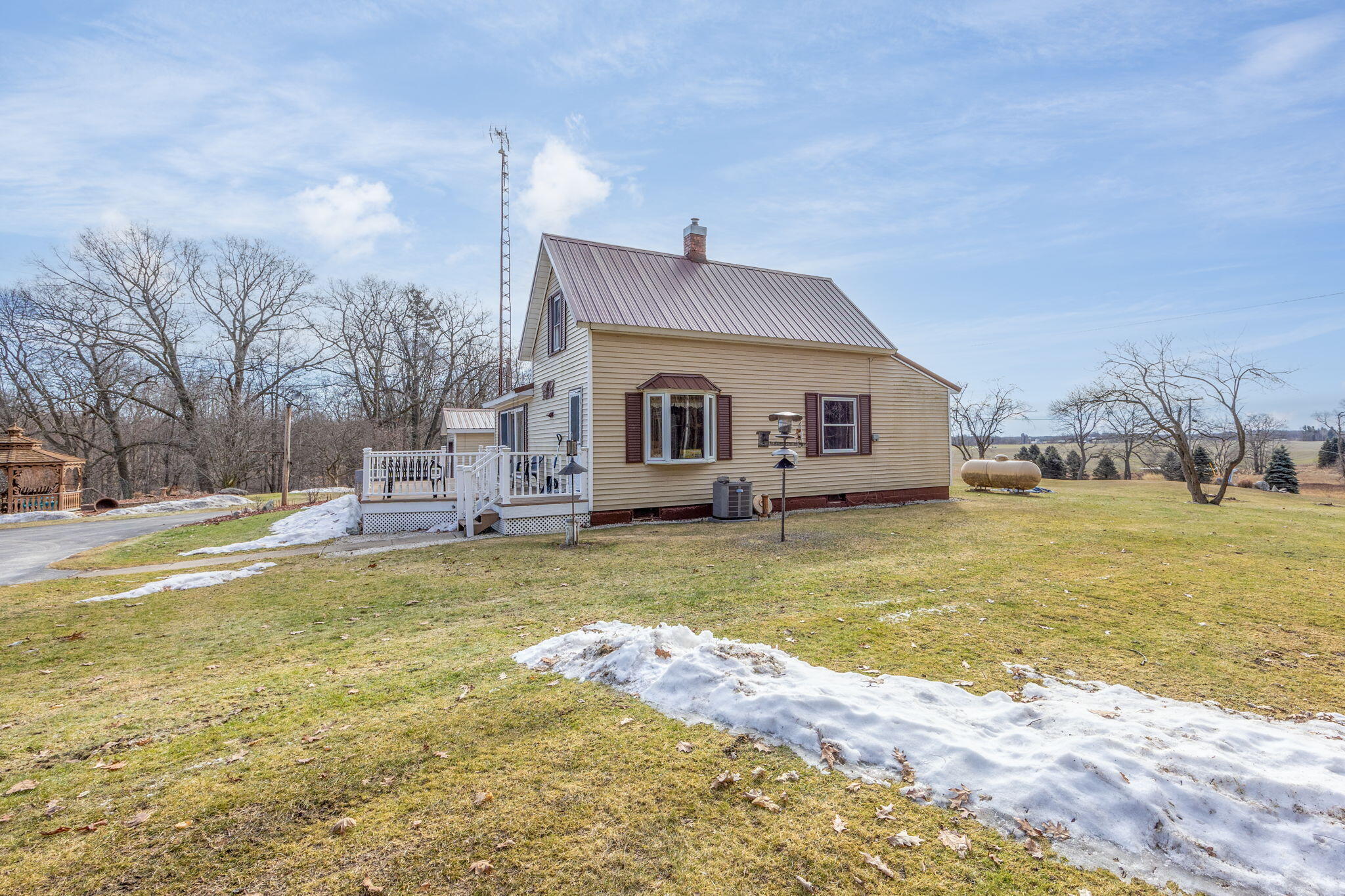 2171 South Wyman Road Remus, MI 49340 - Photo 34 of 37 2-web-or-mls-3Y2A5415-Edit
