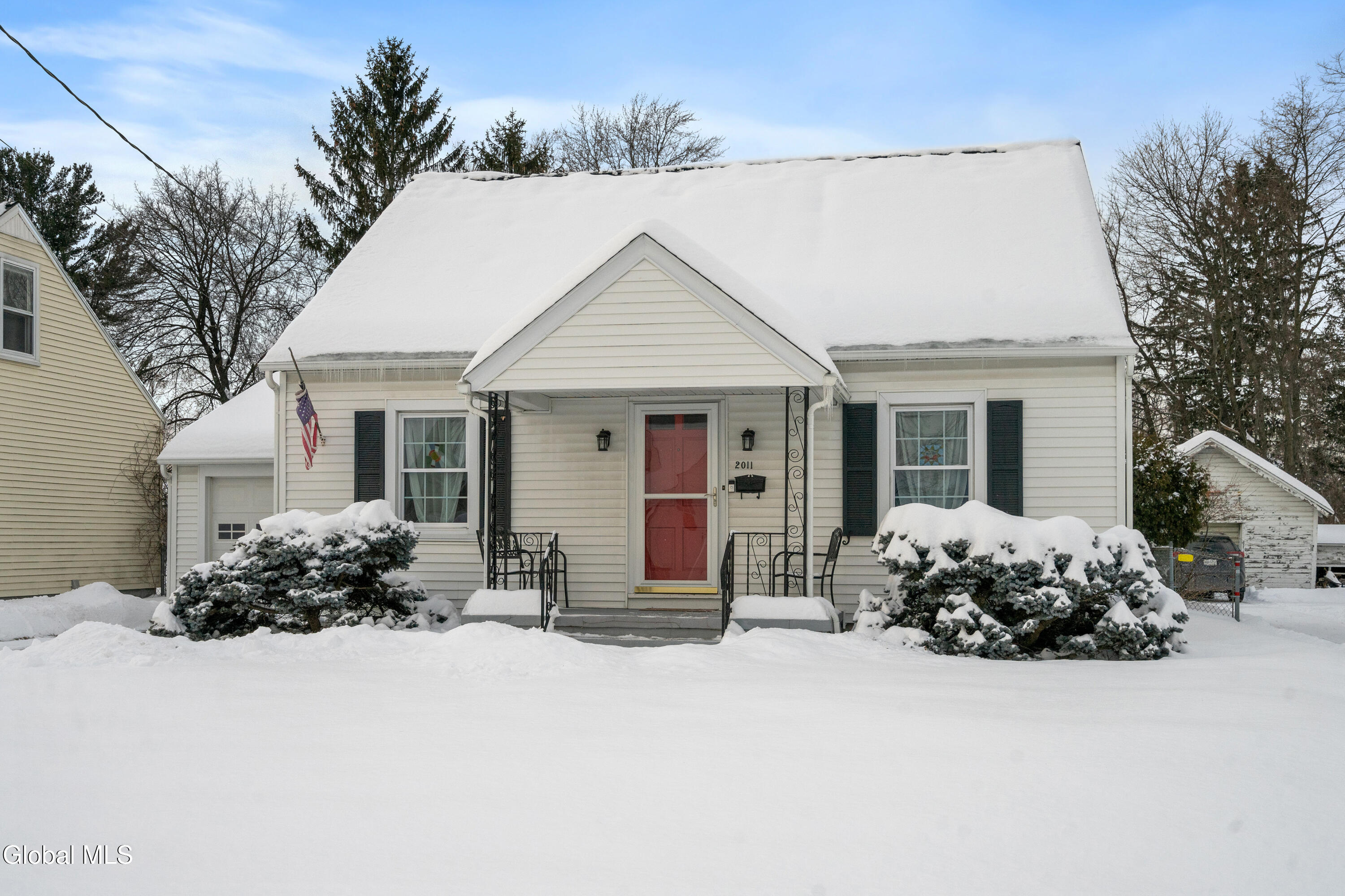 2011 Robinwood Avenue Rotterdam, NY 12306 - Photo 3 of 34 3-print-2011-robinwood-ave