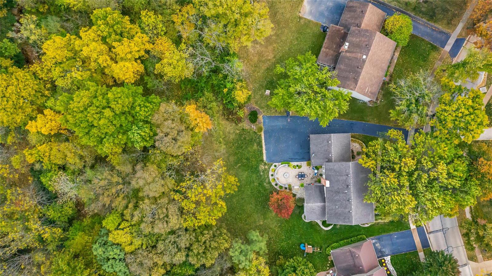 12137 Bent Brook Road St. Louis, MO 63122 - Photo 6 of 56 Gallery Image 6