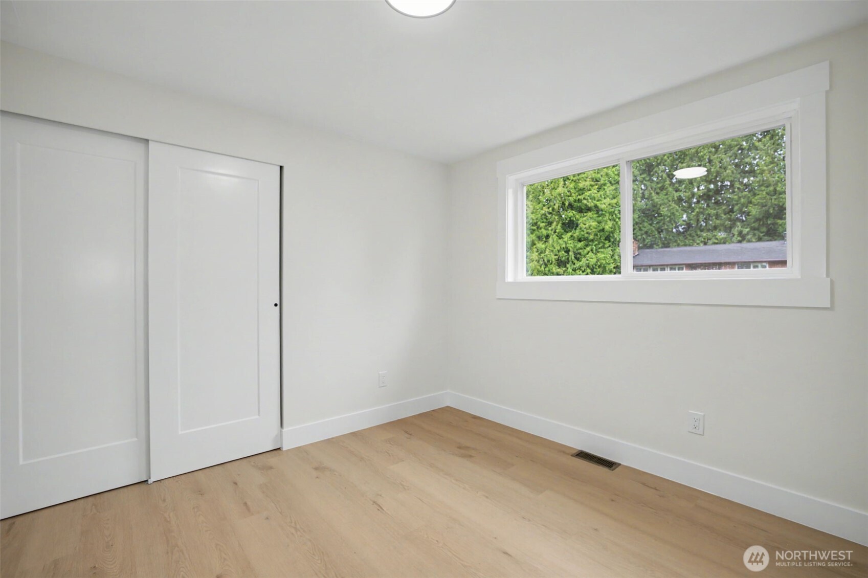 9603 Northeast 203rd Street Bothell, WA 98011 - Photo 17 of 37
