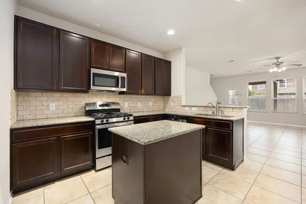 $2,700 | 29322 Indian Clearing, Spring, TX 77386