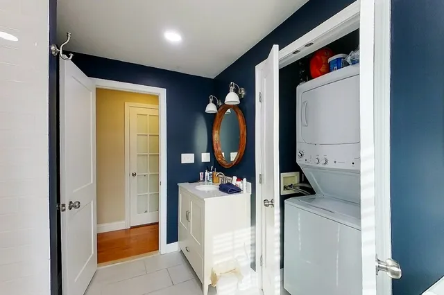 $2,950 | 46 Allston Avenue, Middletown, RI 02842