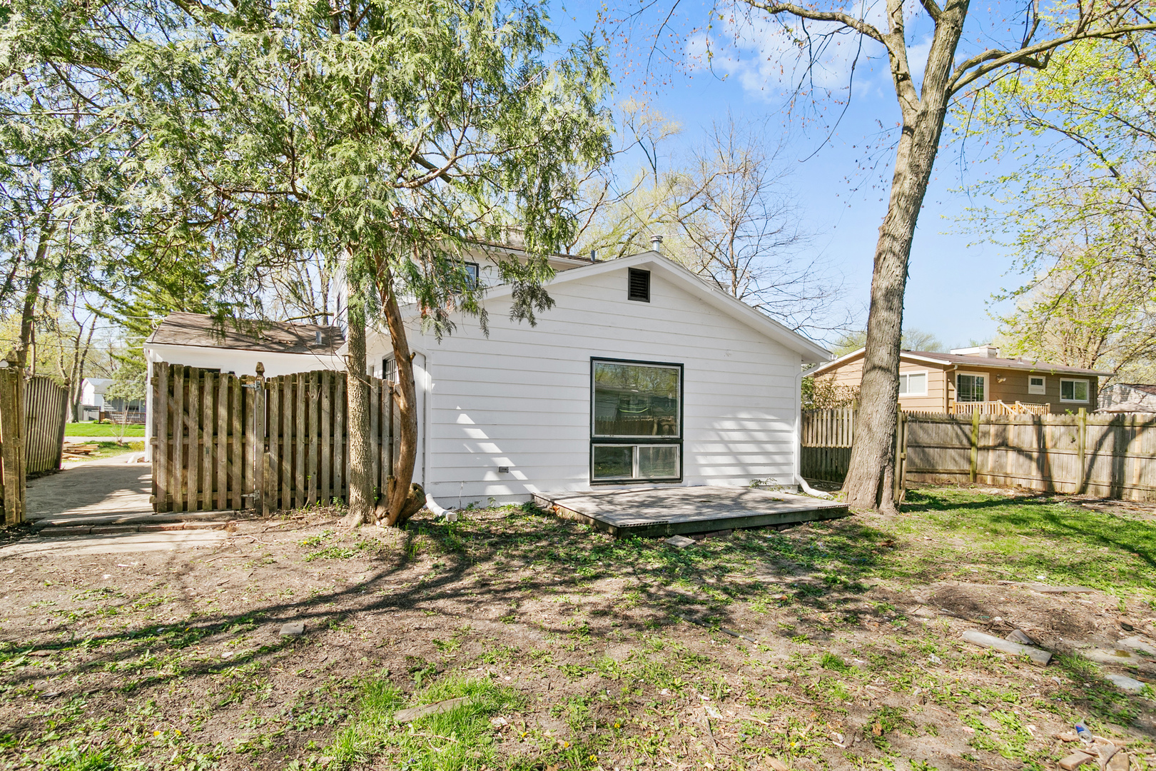 25 Long Beach Road Montgomery, IL 60538 - Photo 11 of 21 a view of a house with a yard