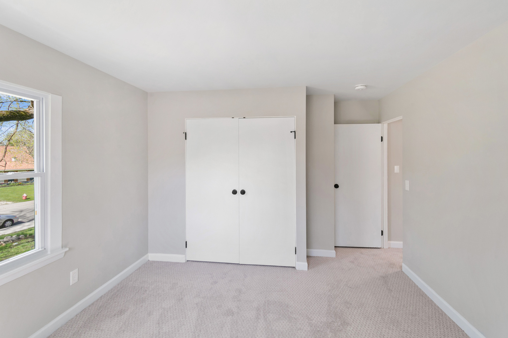 25 Long Beach Road Montgomery, IL 60538 - Photo 17 of 21 a view of an empty room