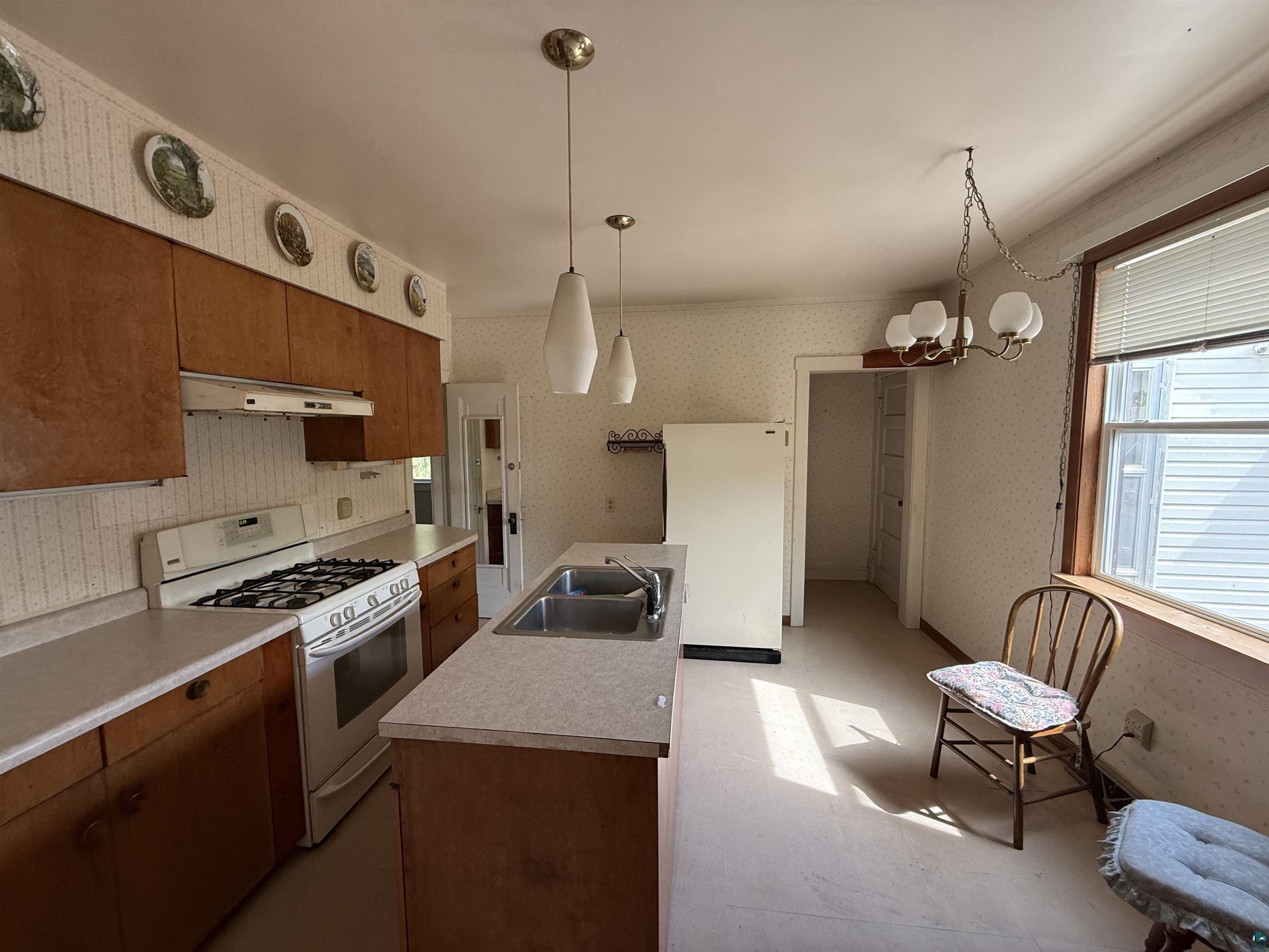 9170 School Road Port Wing, WI 54865 - Photo 4 of 18