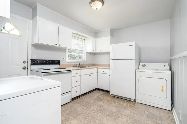 $1,350 | 905 Thomas Avenue, Unit A, Nashville, TN 37216