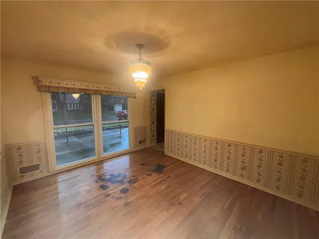 $499,500 | 2710 West 50th Terrace, Westwood, KS 66205