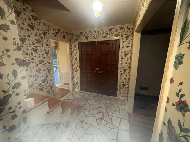 $499,500 | 2710 West 50th Terrace, Westwood, KS 66205