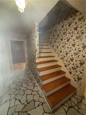 $499,500 | 2710 West 50th Terrace, Westwood, KS 66205