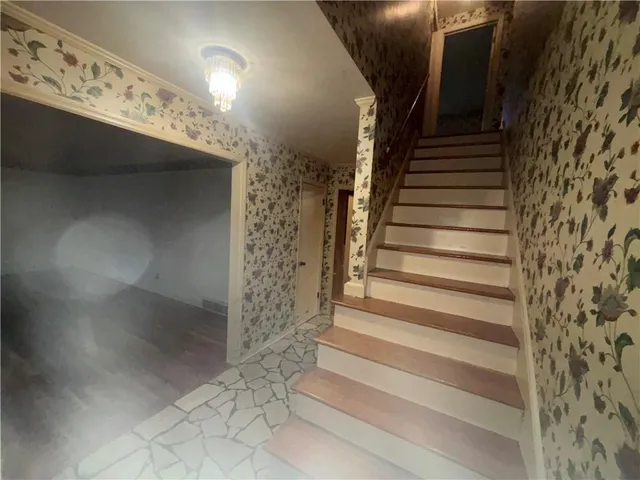 $499,500 | 2710 West 50th Terrace, Westwood, KS 66205