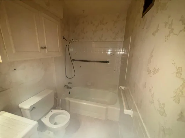 $499,500 | 2710 West 50th Terrace, Westwood, KS 66205