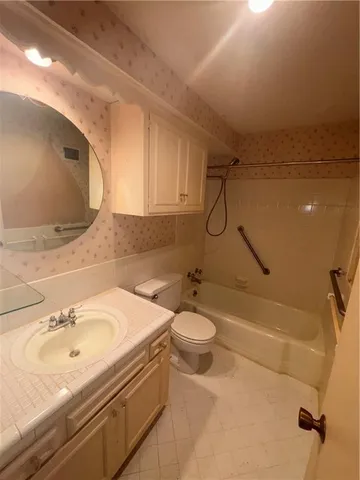 $499,500 | 2710 West 50th Terrace, Westwood, KS 66205