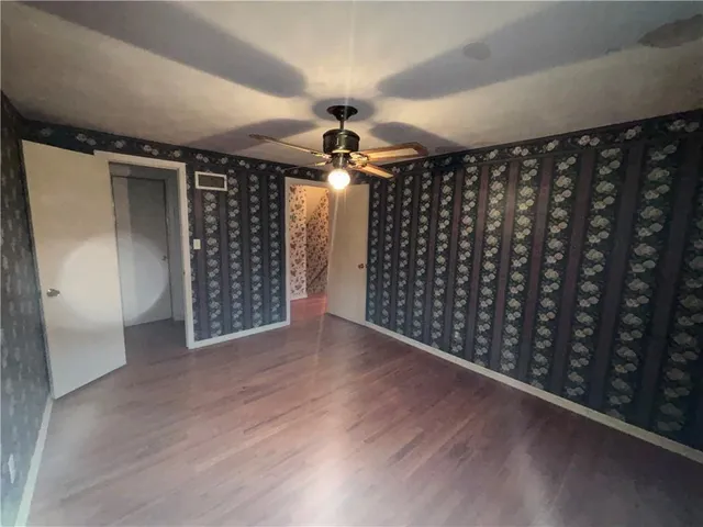 $499,500 | 2710 West 50th Terrace, Westwood, KS 66205