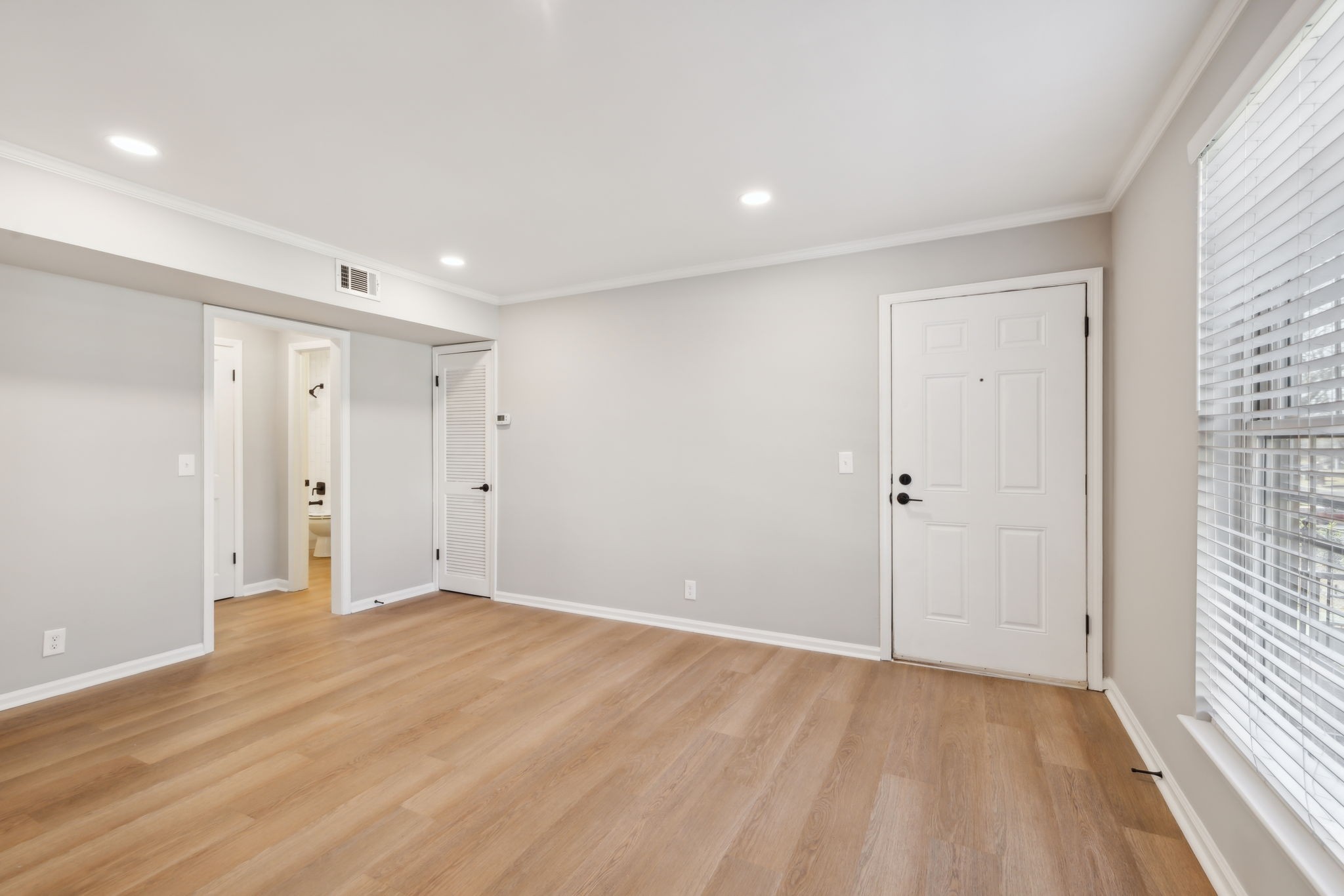 1011 Murfreesboro Road, Unit L9 Franklin, TN 37064 - Photo 5 of 28